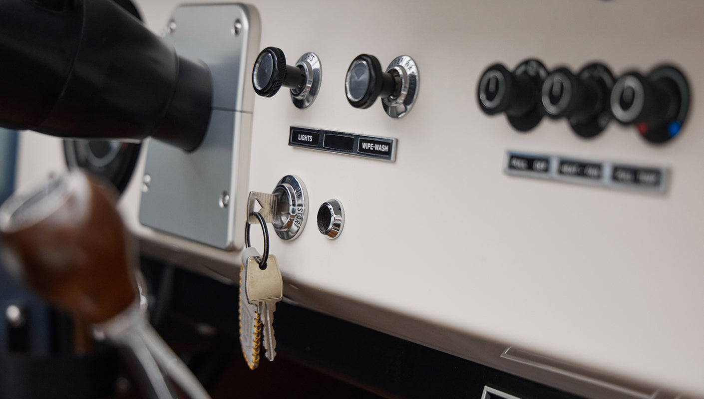 1973 brittany blue 302 series with gray leather dash detail
