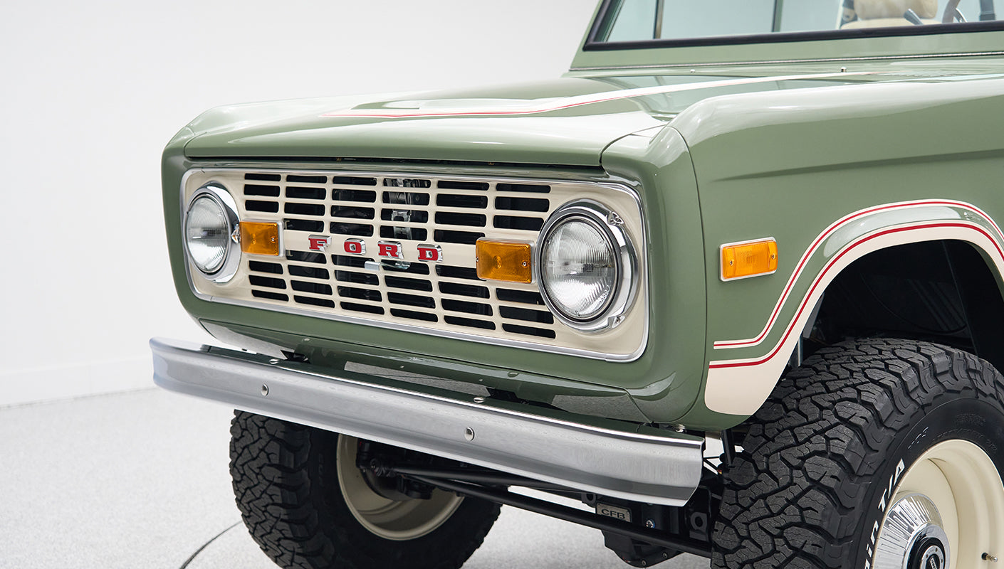 Classic Ford Bronco Boxwood Rangerstripes series