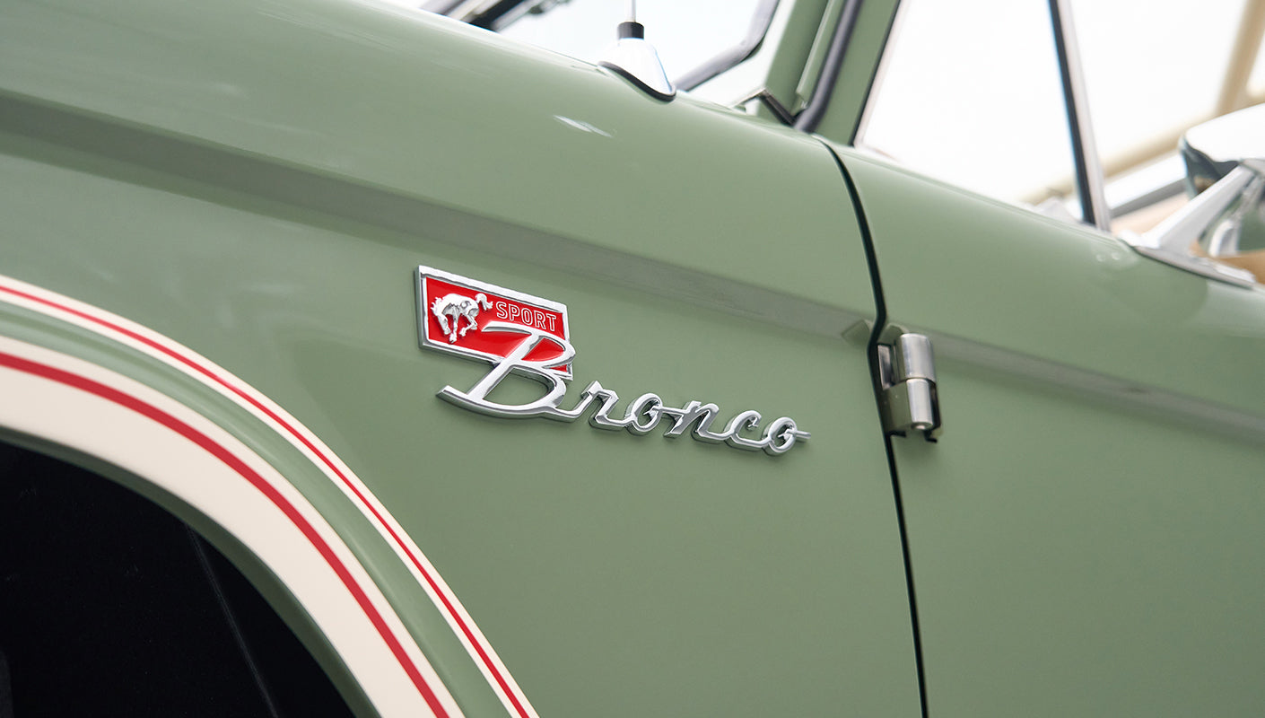 Classic Ford Bronco Boxwood Rangerstripes series