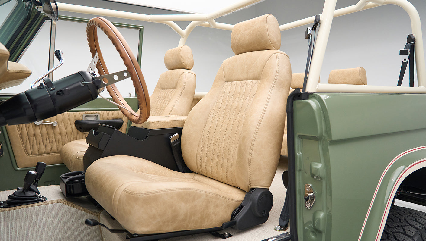 Classic Ford Bronco Boxwood Rangerstripes series