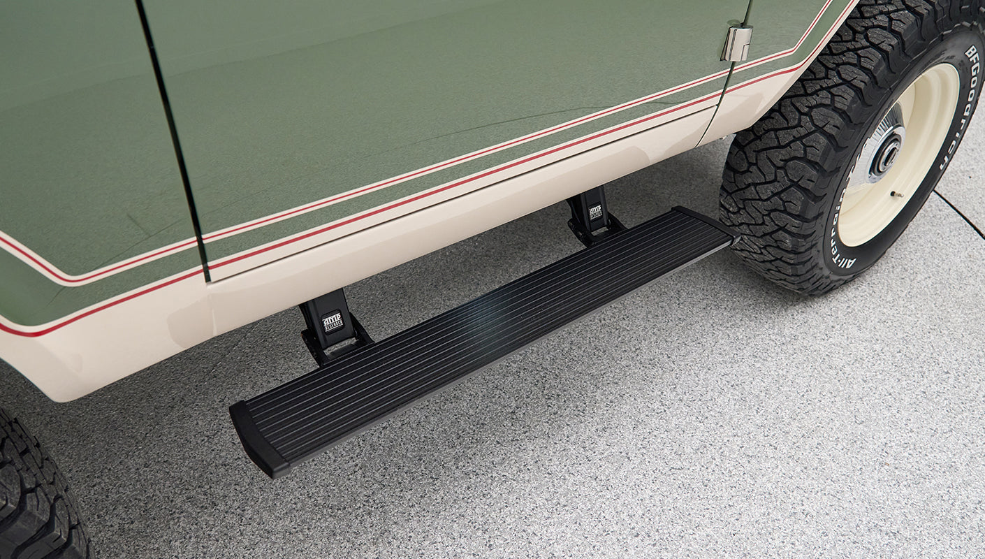 Classic Ford Bronco Boxwood Rangerstripes series