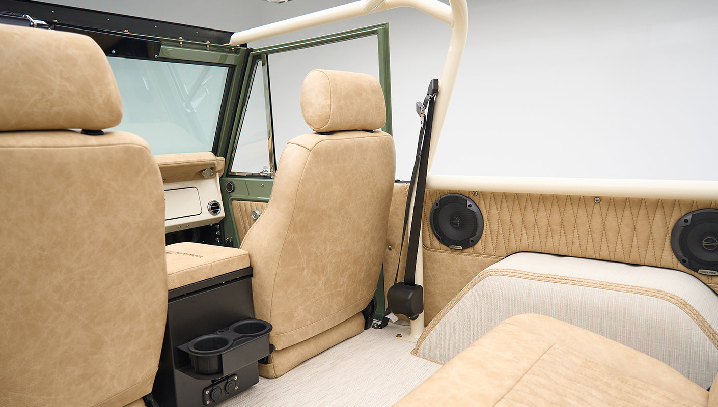 Classic Ford Bronco Boxwood Rangerstripes series