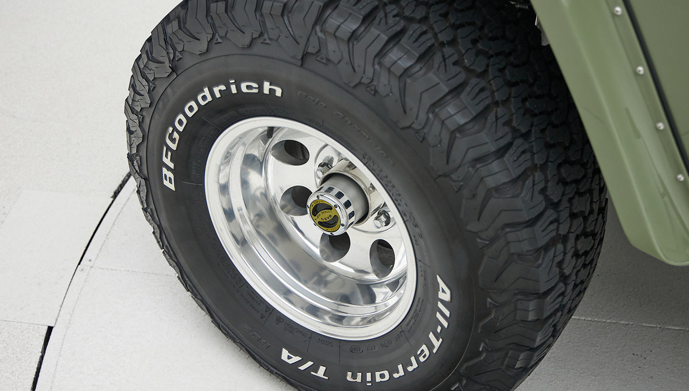 1976 classic ford bronco in boxwood green with ball glove leather tires