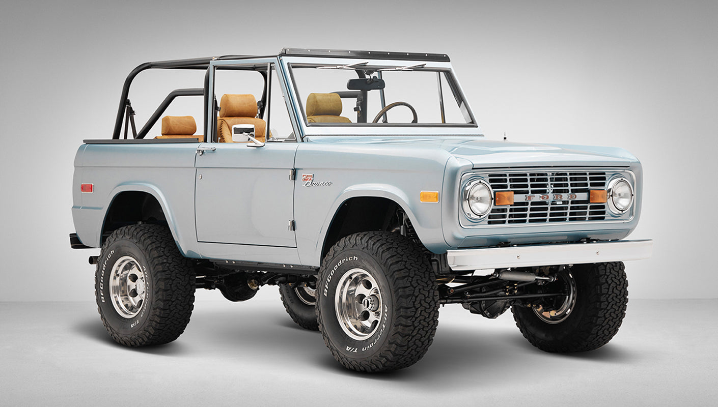 Classic Ford Bronco 1976 Brittany Blue Coyote Series front passenger side angle