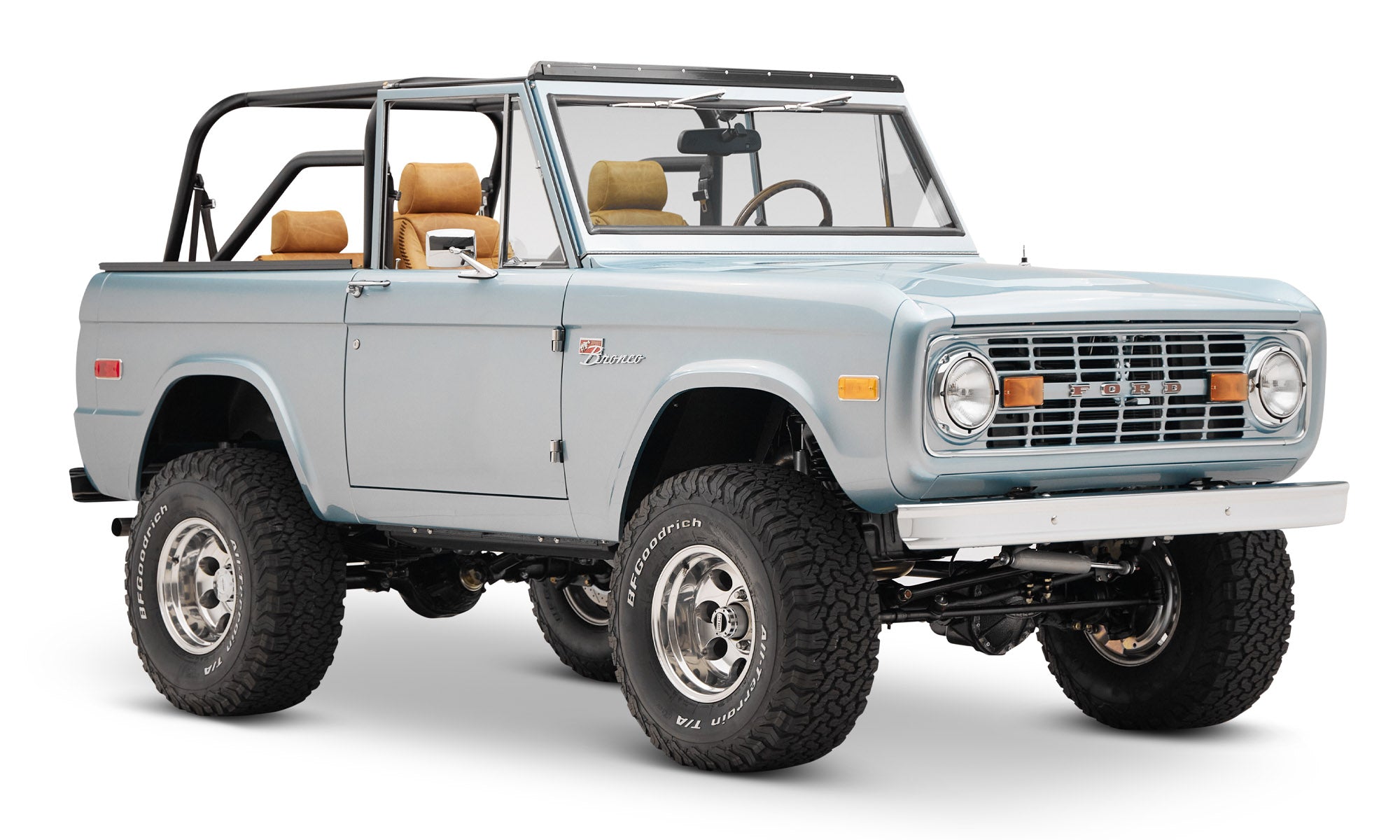Classic Ford Bronco 1976 Brittany Blue Coyote Series front passenger 3/4 view