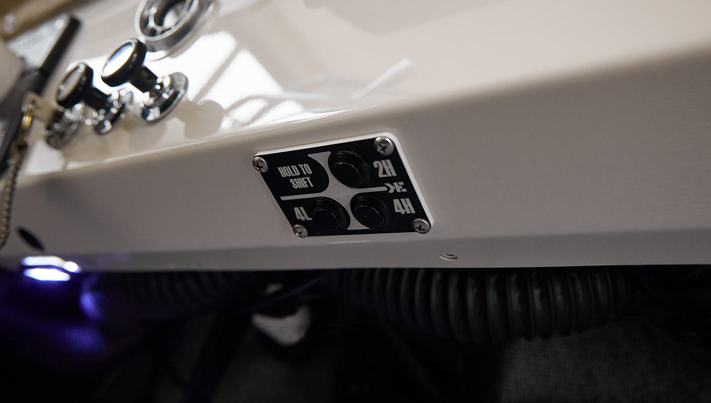 Four-wheel drive selector panel for 2H, 4H, and 4L in Classic Ford Bronco