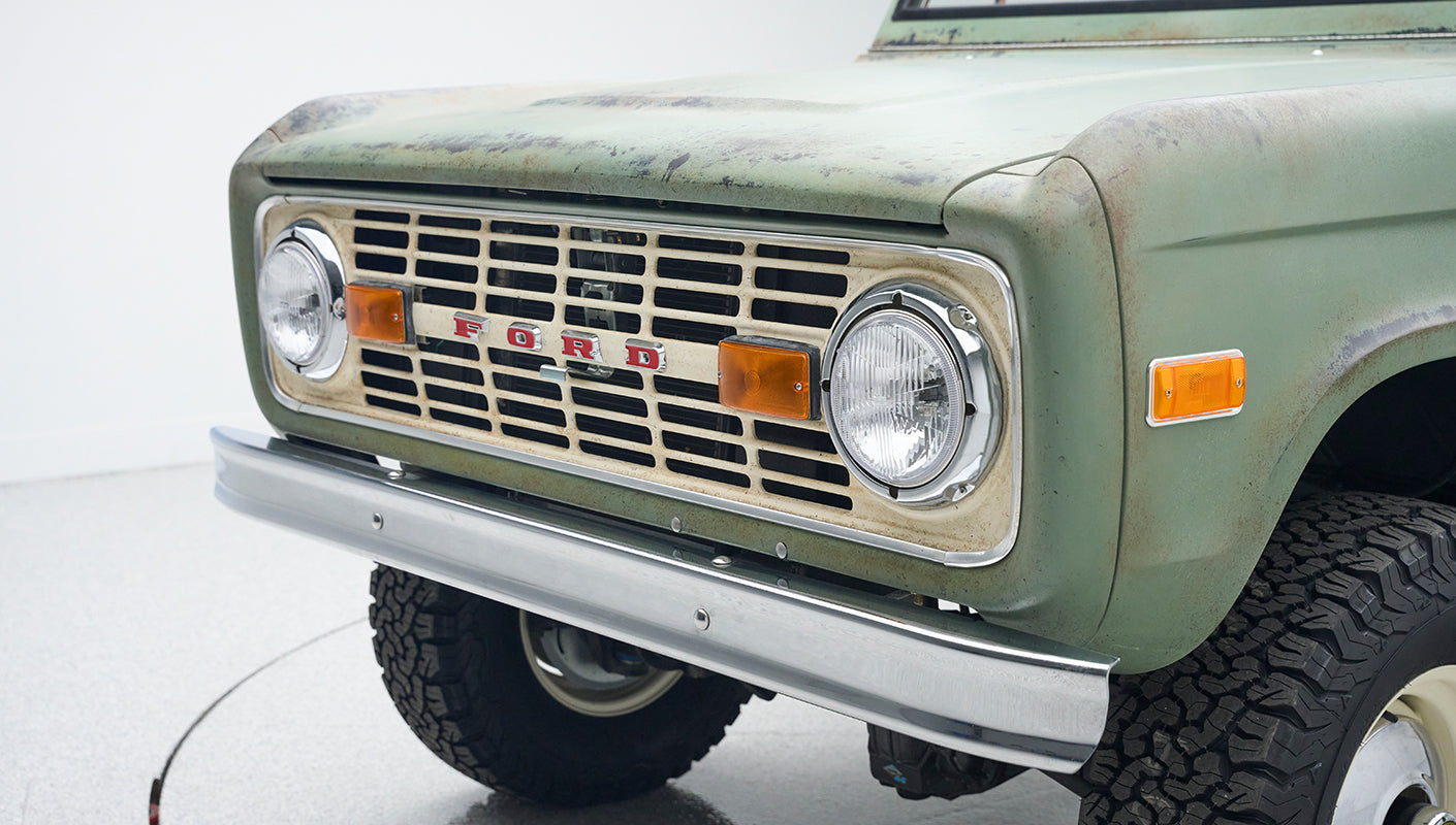 Classic Ford Bronco Green Patina series