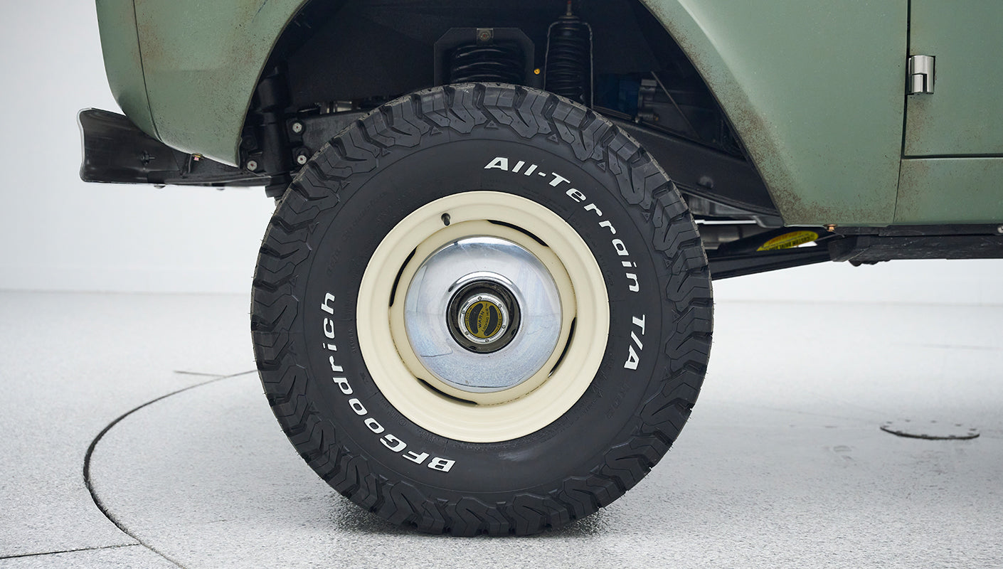 Classic Ford Bronco Green Patina series