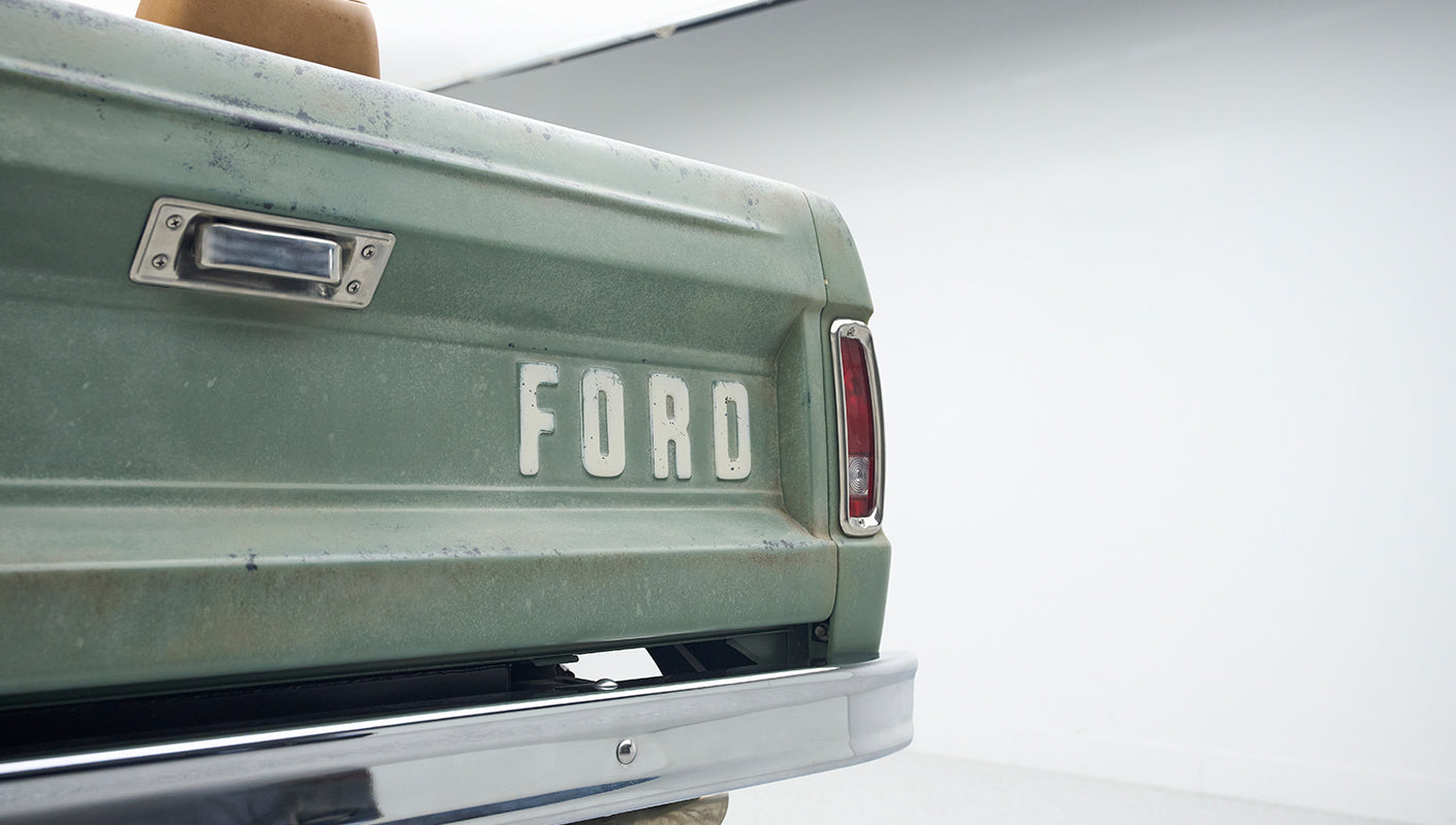 Classic Ford Bronco Green Patina series