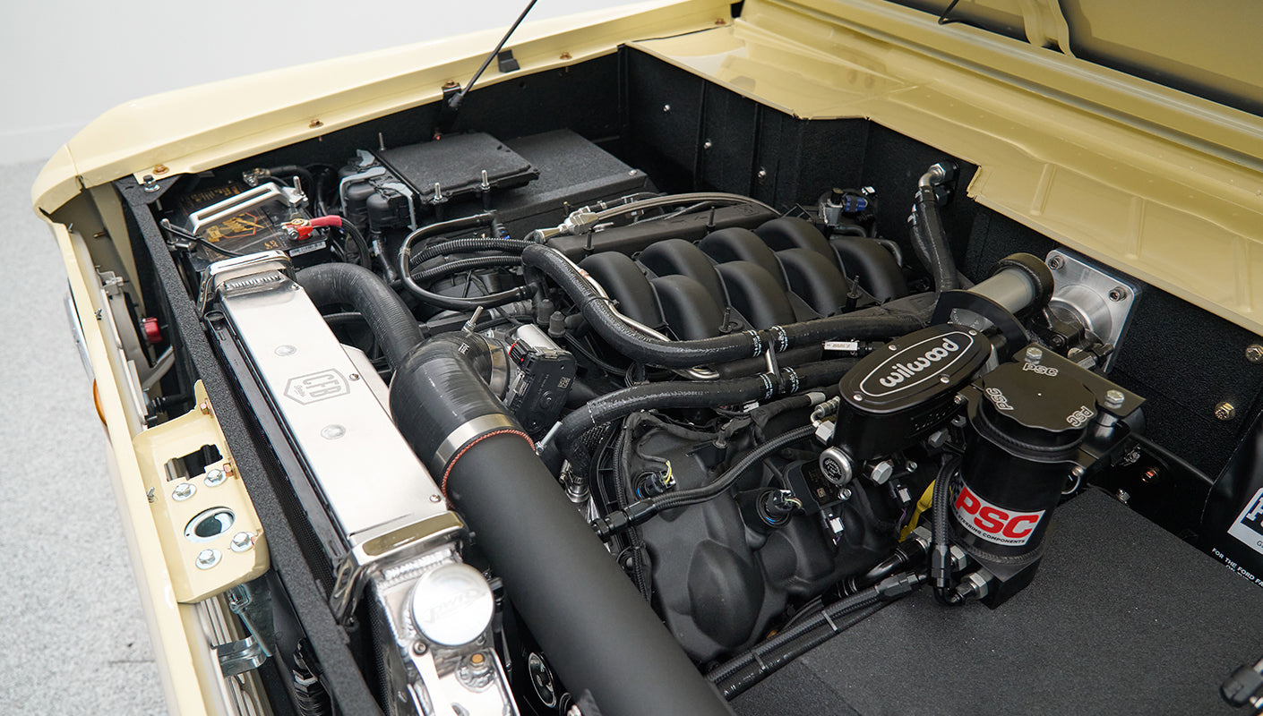 Vintage Bronco gen 3 Coyote engine