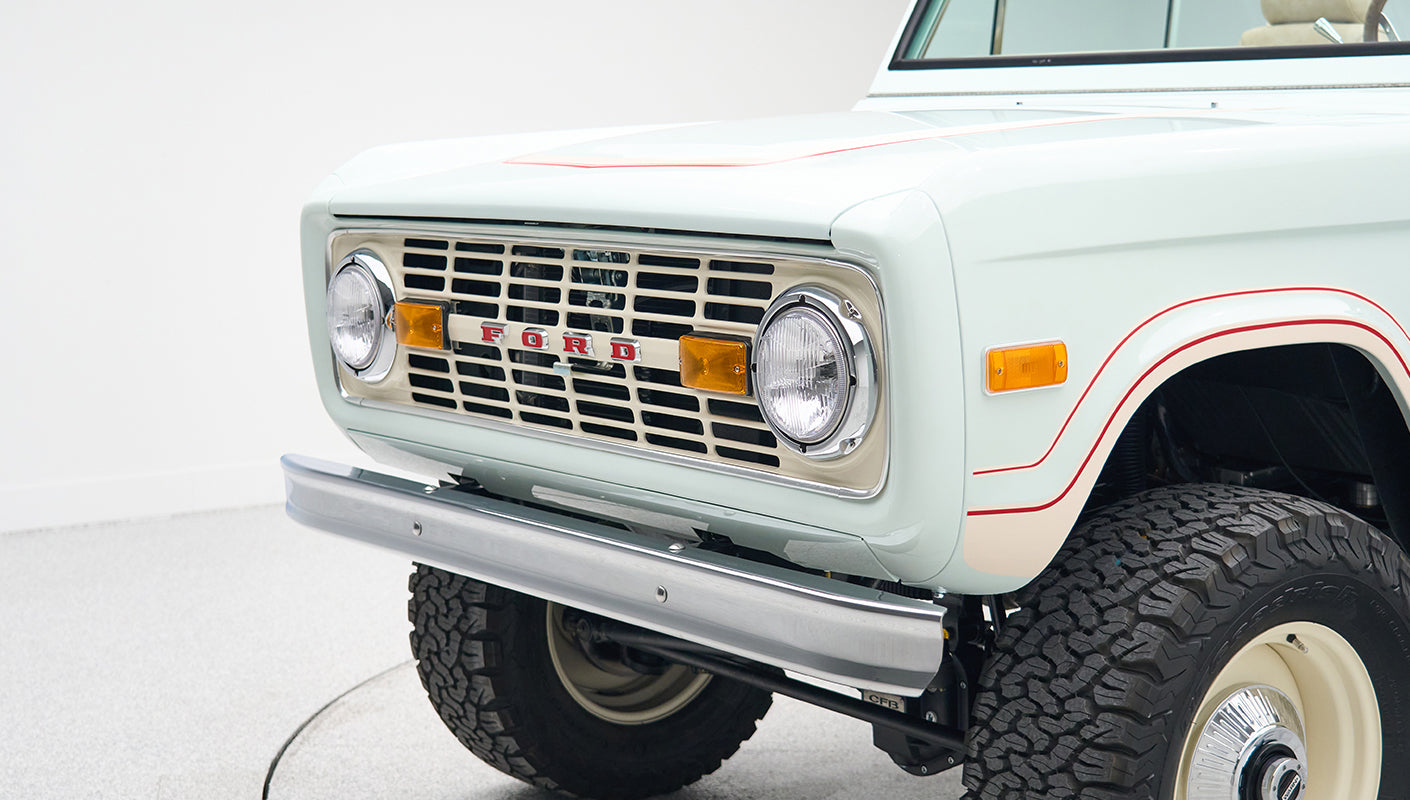 Diamond Blue Ranger Stripe Custom Bronco