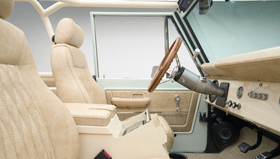 Classic Ford Bronco Porcelaingreen Ranger series