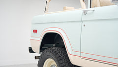 Classic Ford Bronco Porcelaingreen Ranger series