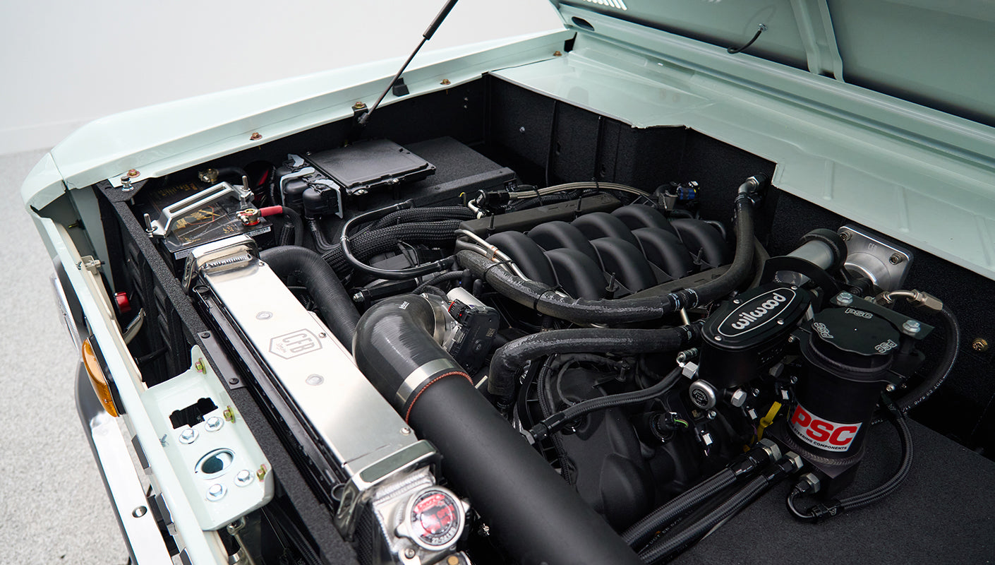 Classic Ford Bronco Porcelaingreen Ranger series