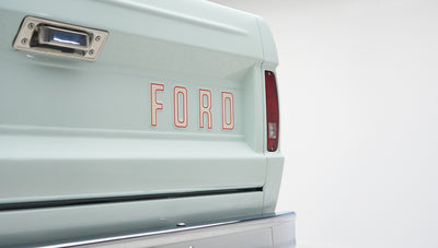 Classic Ford Bronco Porcelaingreen Ranger series
