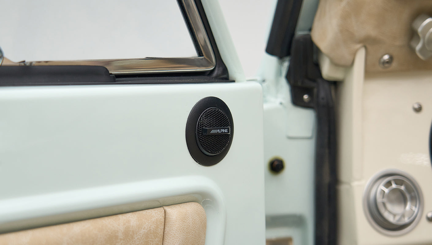 Classic Ford Bronco Porcelaingreen Ranger series