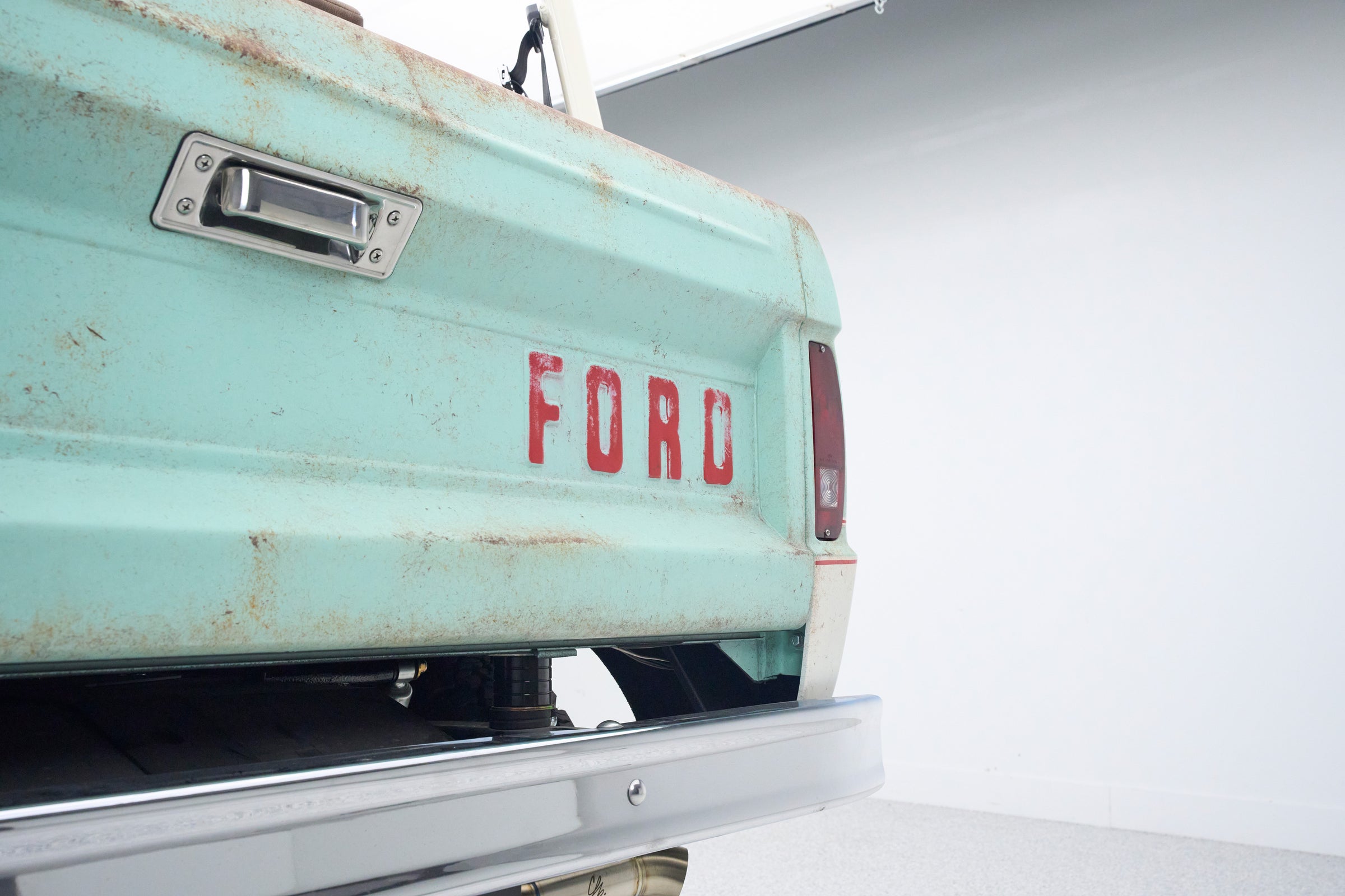 Classic Ford Broncos Captain Tony