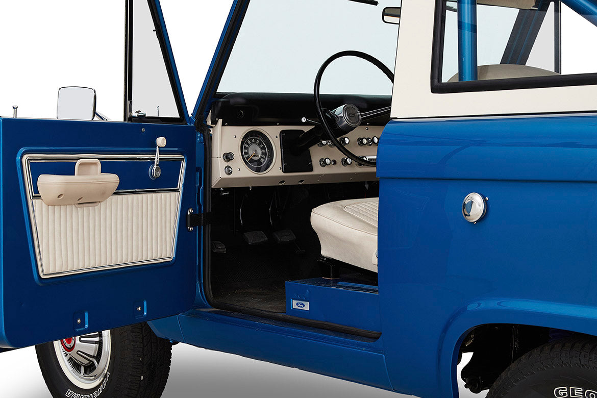 Classic Ford Bronco interior