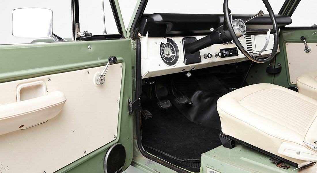 Classic Ford Bronco interior
