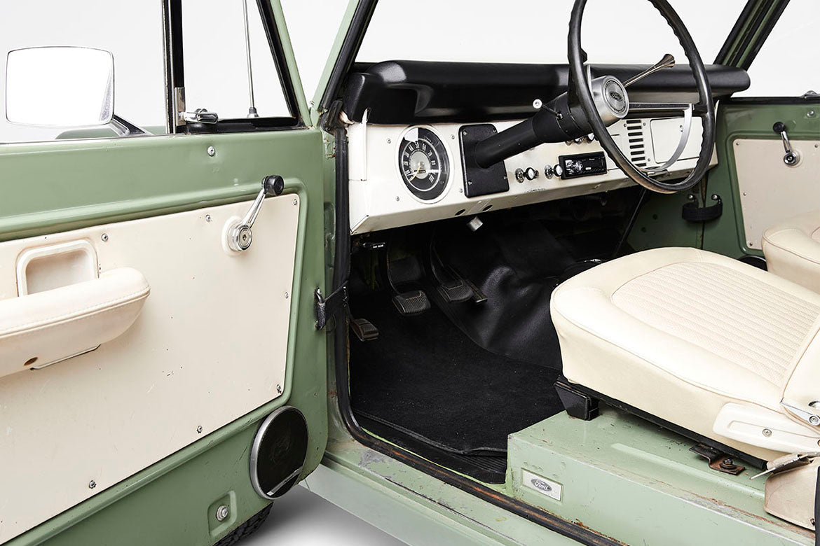 Classic Ford Bronco interior