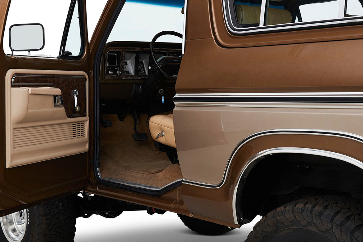 Classic Ford Bronco interior