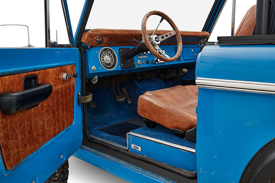 Classic Ford Bronco interior