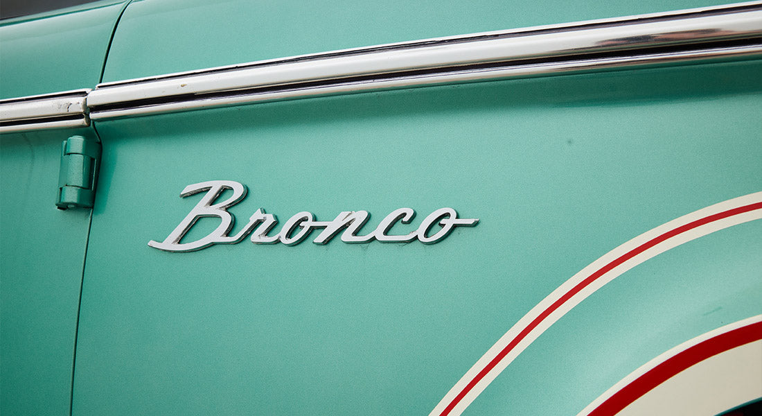 Restored Ford Bronco 1977 Light Jade 302 v8 with Wimbledon White Hard Top