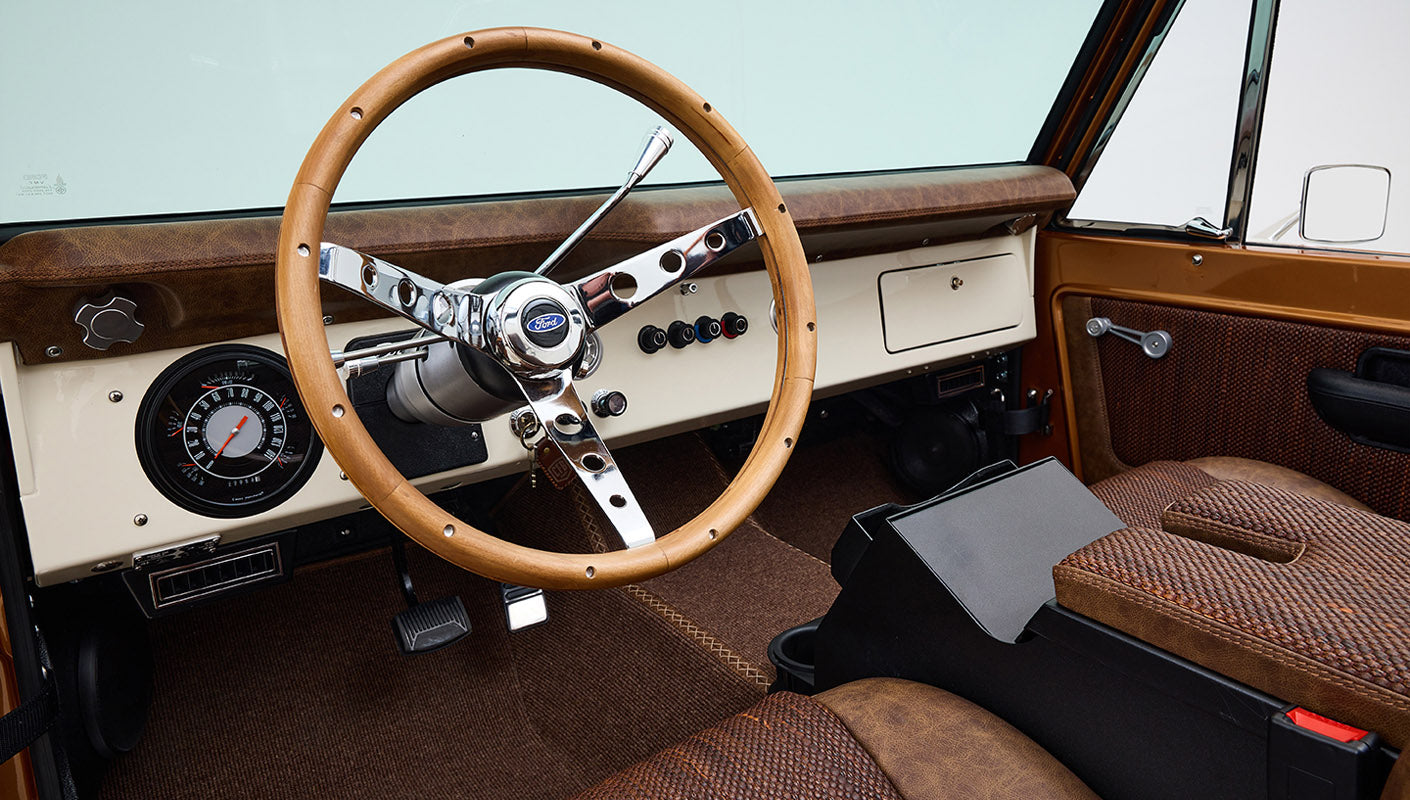 Ford Bronco 1968 Saddle Bronze Coyote Series