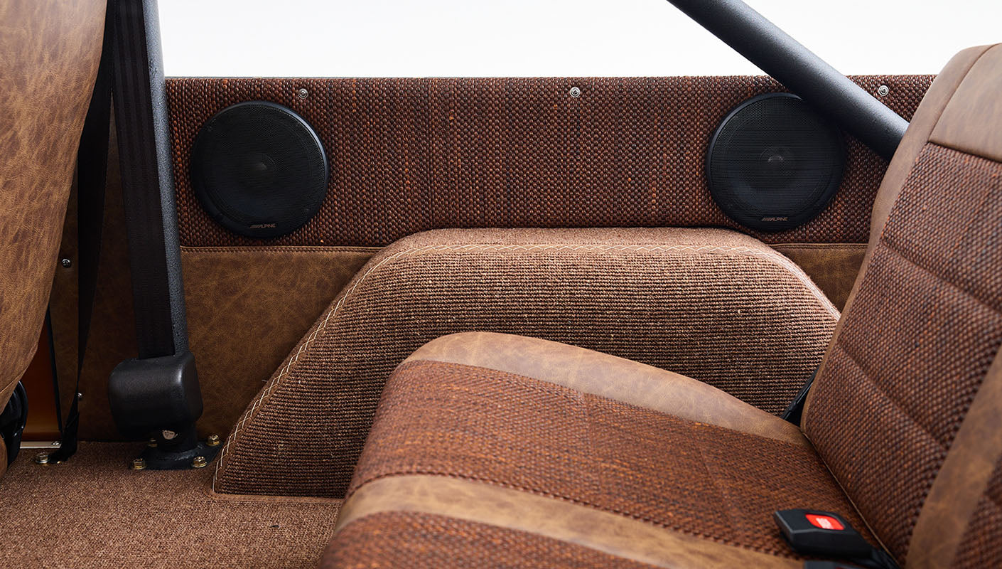Ford Bronco 1968 Saddle Bronze Coyote Series Speakers