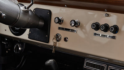 Ford Bronco 1968 Winchester Gray 302 Series with White Soft Top Dash