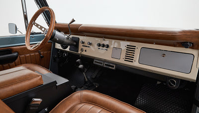 Ford Bronco 1968 Winchester Gray 302 Series with White Soft Top Dash