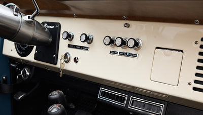 Ford Bronco 1969 Brittany Blue 302 Series with Tartan Plaid Interior