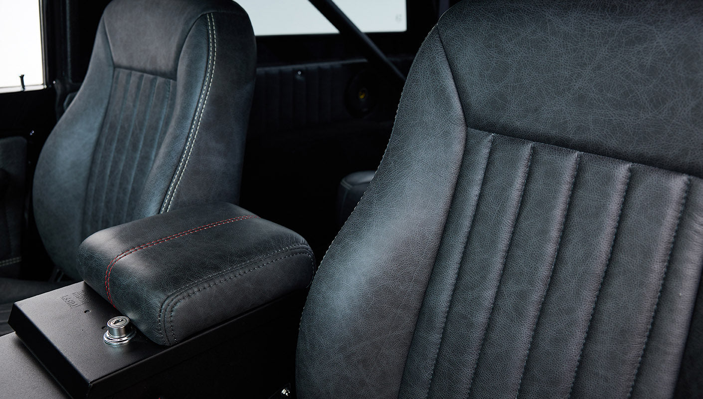 Ford Bronco 1970 in Black with Black bedlined hard top with custom straight stitch interior