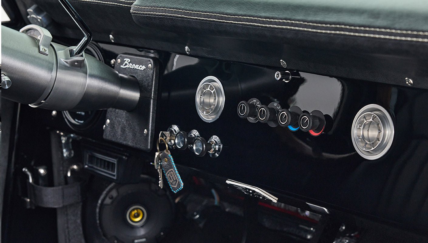 Ford Bronco 1970 in Black with Black bedlined hard top with custom straight stitch interior