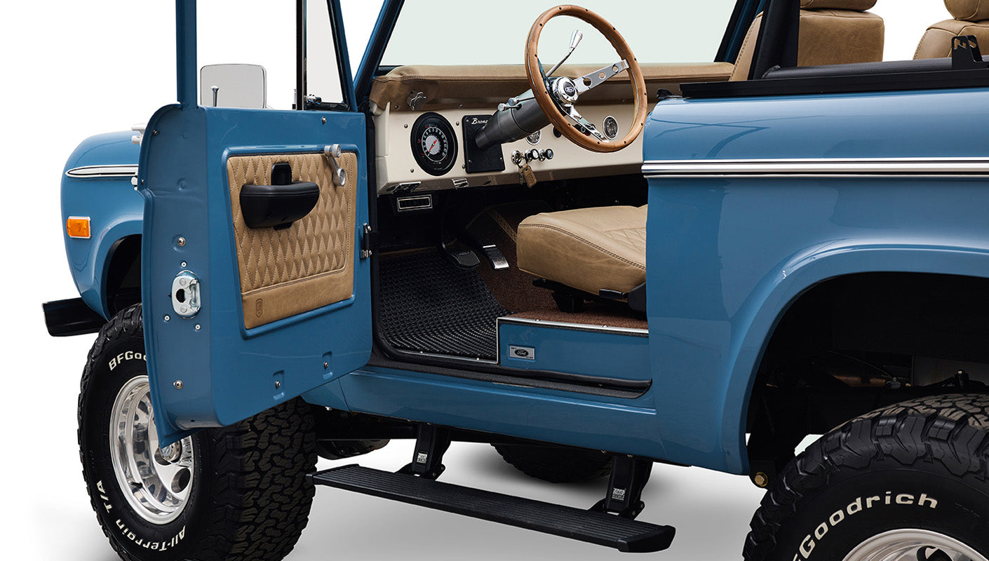 1970 Ford Bronco in Stars and Stripes Blue with family roll cage