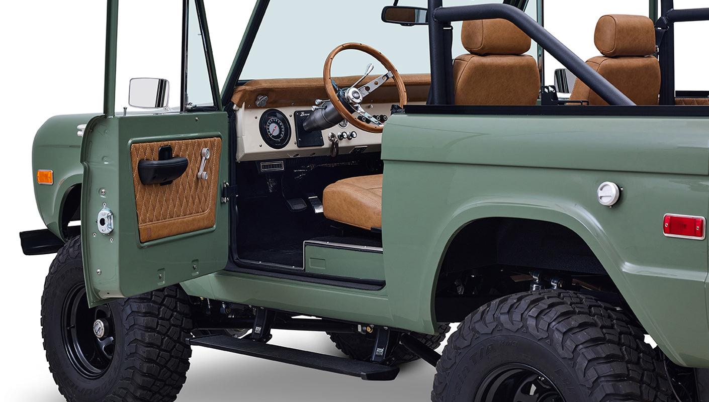 Ford Bronco 1973 Boxwood Green Coyote Series with Ball Glove Interior