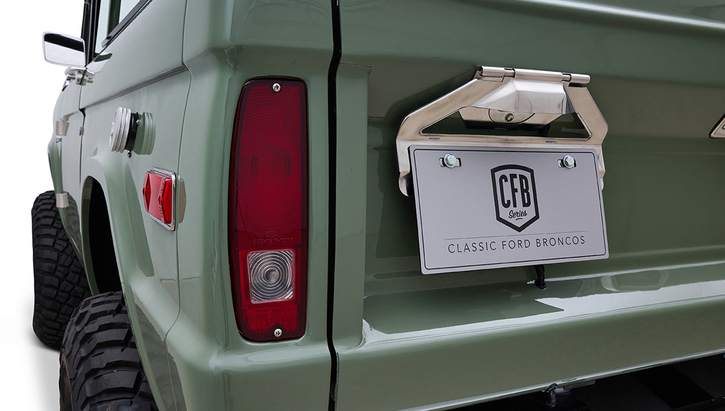 Ford Bronco 1973 Boxwood Green Coyote Series with Ball Glove Interior