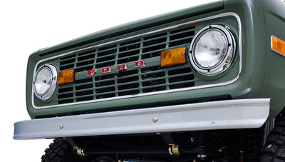 Ford Bronco 1973 Boxwood Green Coyote Series with Brown Soft Top Grille