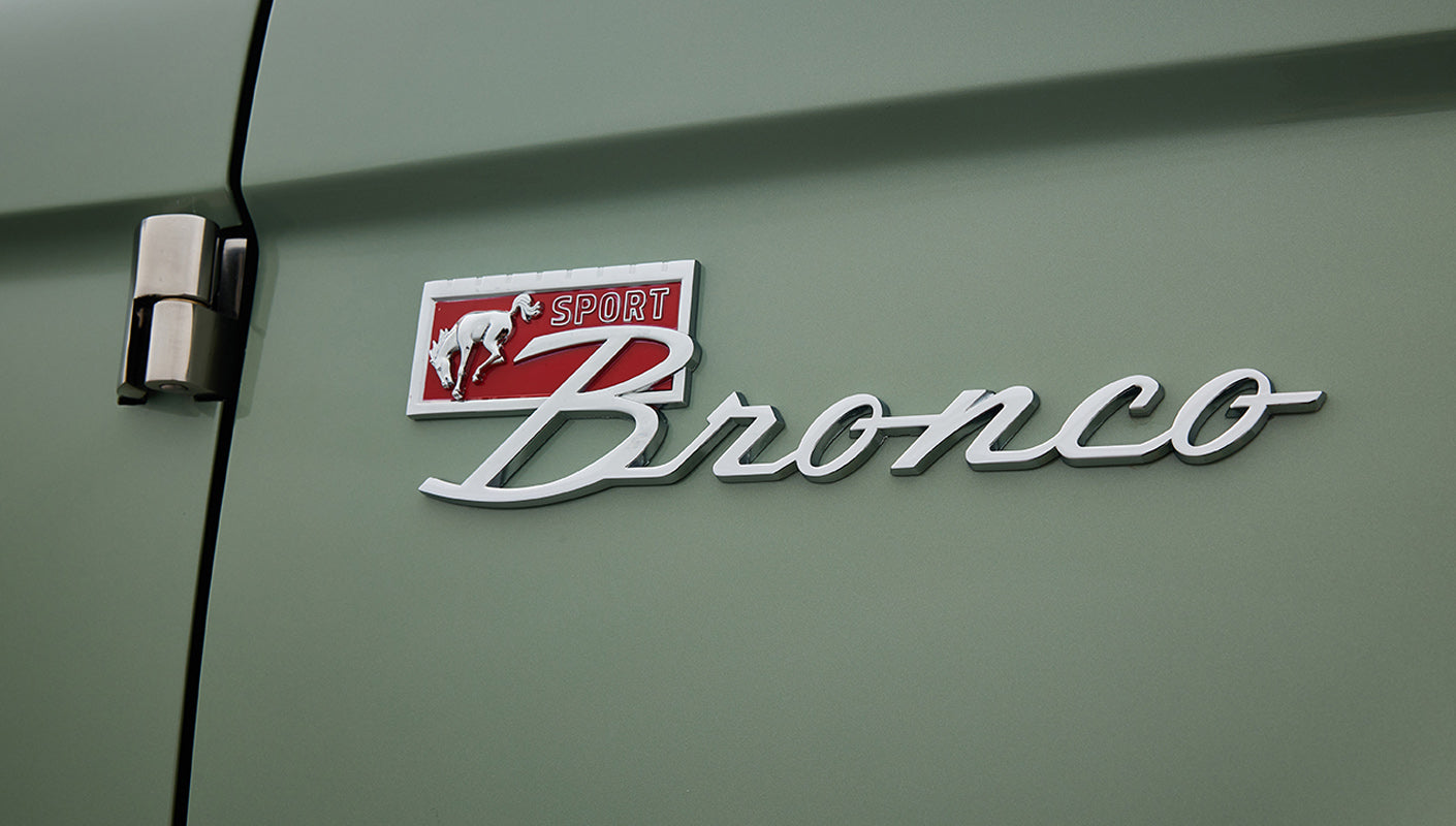 Ford Bronco 1973 Grasmere Green Coyote Series Wimbledon White Custom Interior