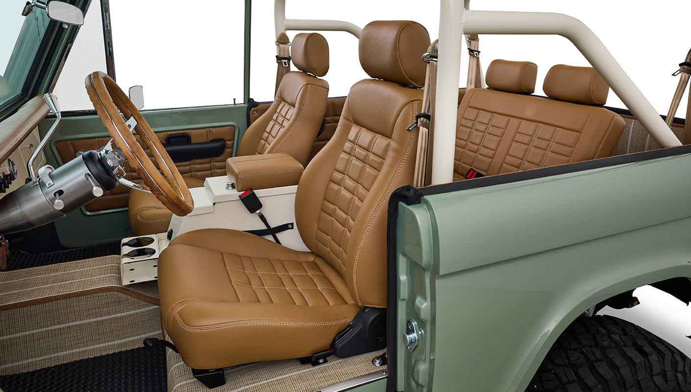 Ford Bronco 1973 Grasmere Green Coyote Series Wimbledon White Custom Interior