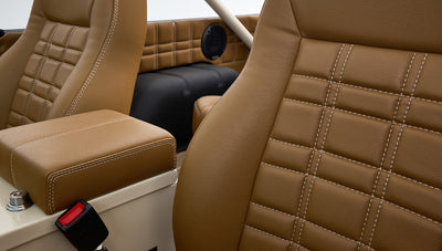 Ford Bronco 1973 Grasmere Green Coyote Series Wimbledon White Custom Interior