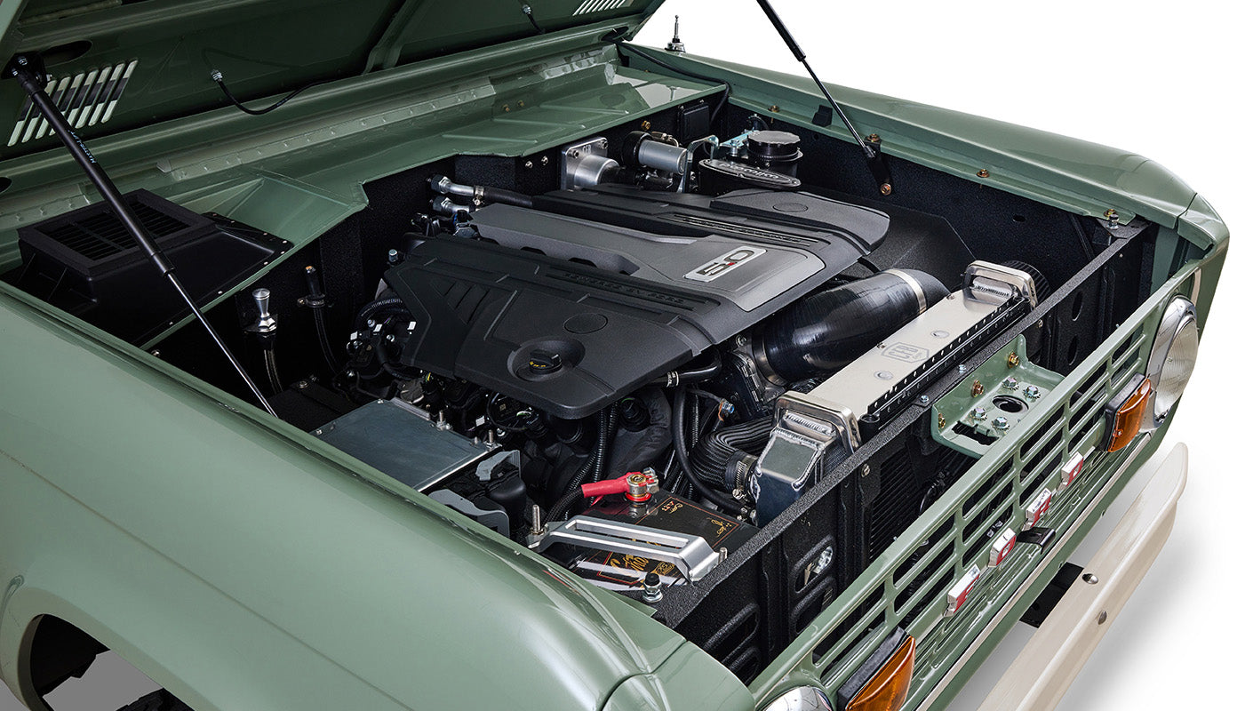 Ford Bronco 1973 Grasmere Green Coyote Series Wimbledon White Custom Interior