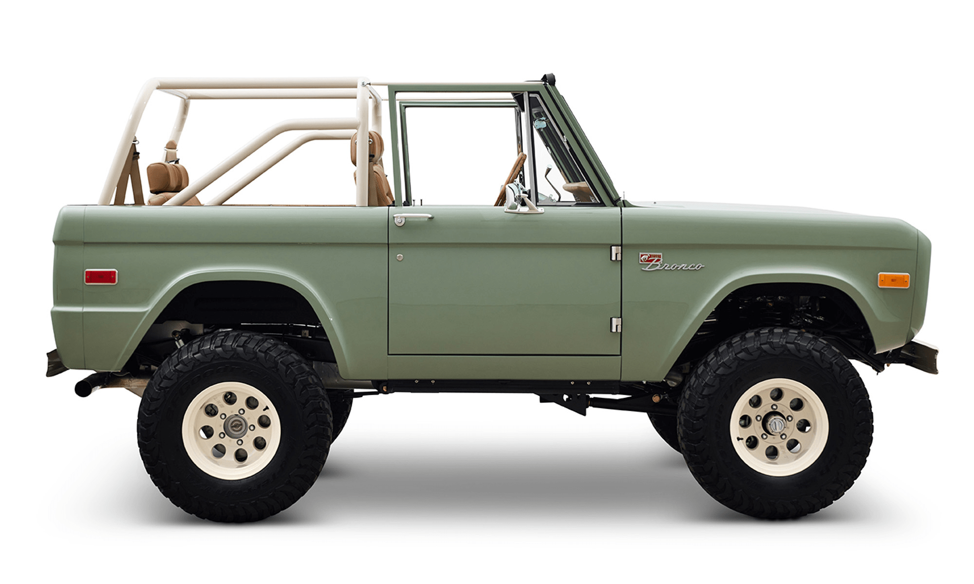 Classic Ford Bronco Ford Bronco 1973 Grasmere Green Coyote Series Passenger Side series