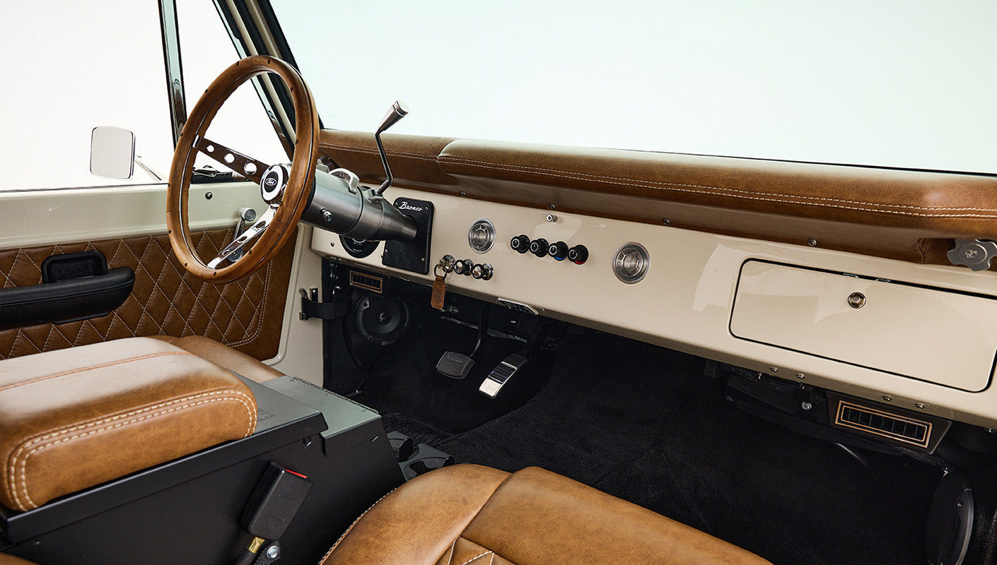 Ford Bronco 1974 Harvest Moon Coyote Series