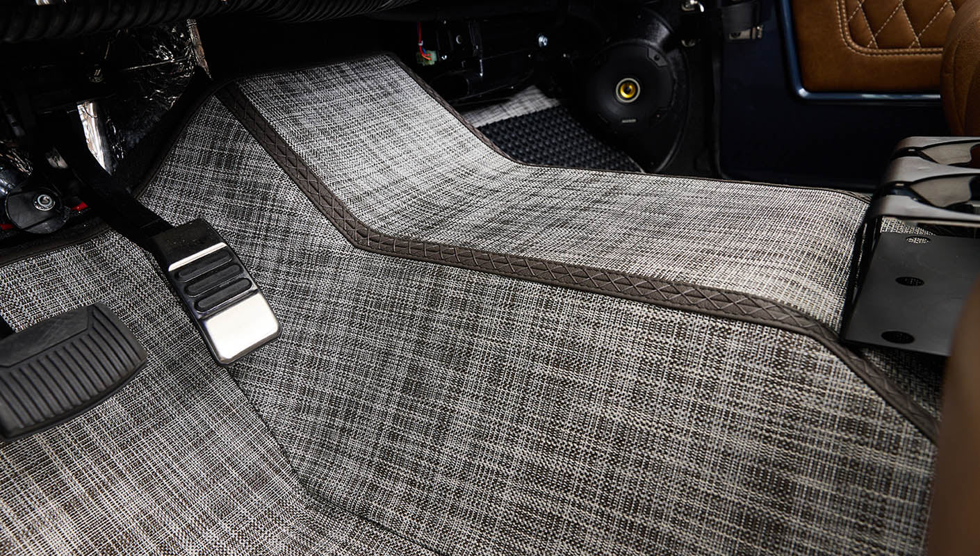 Ford Bronco 1975 Metallic Navy Coyote Series with Custom Diamond Stitch Leather Interior