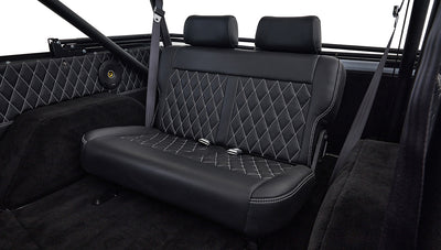 Ford Bronco 1975 Yulong White 302 Series Custom Black Interior