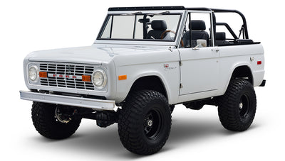 Ford Bronco 1975 Yulong White 302 Series Custom Black Interior