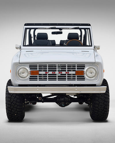 Classic Ford Bronco Ford Bronco 1975 Yulong White 302 Series Front New Webready series