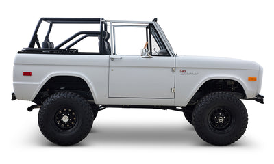Ford Bronco 1975 Yulong White 302 Series Custom Black Interior