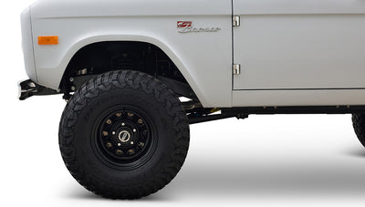Ford Bronco 1975 Yulong White 302 Series Custom Black Interior
